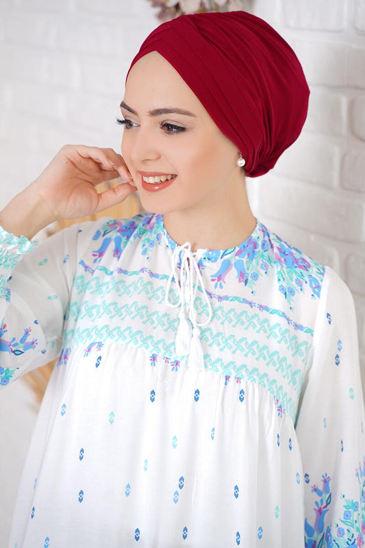 Kırmızı başörtüsü şapkası