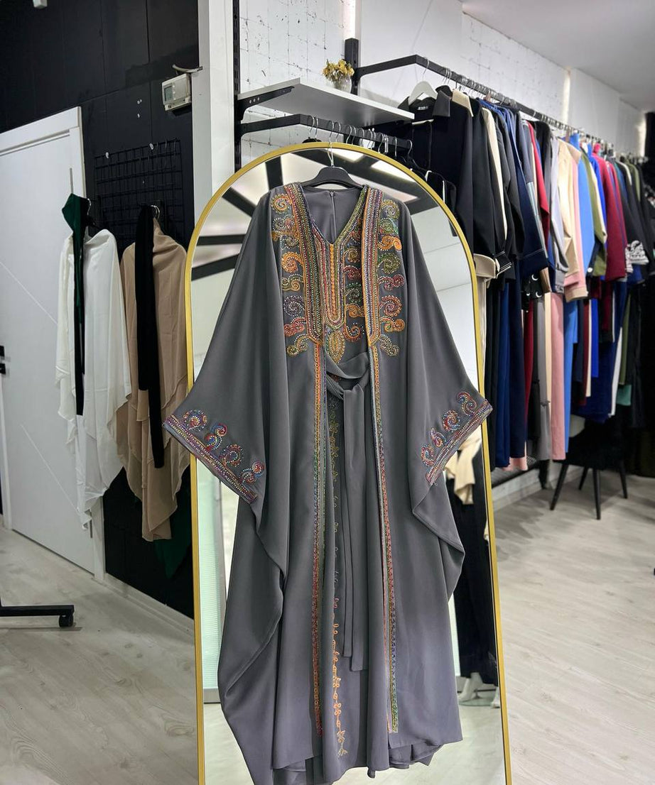 Şeyha abaya takımı rengi Gri, işlemeli, resmi yazlık abaya takımı