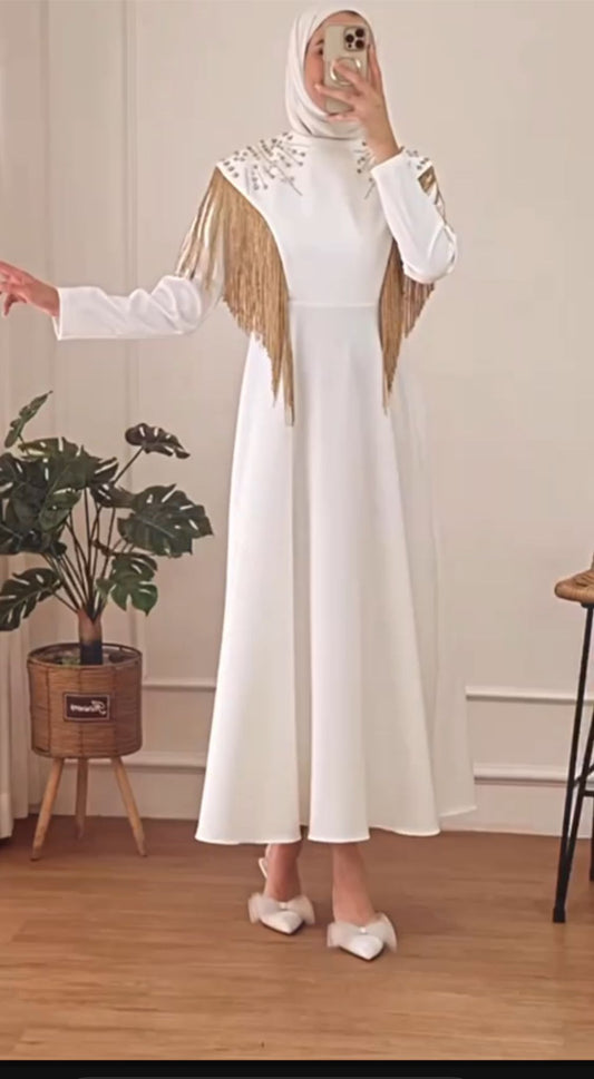 Tala Beyaz renkli, yaz mevsimi için özel bir elbise